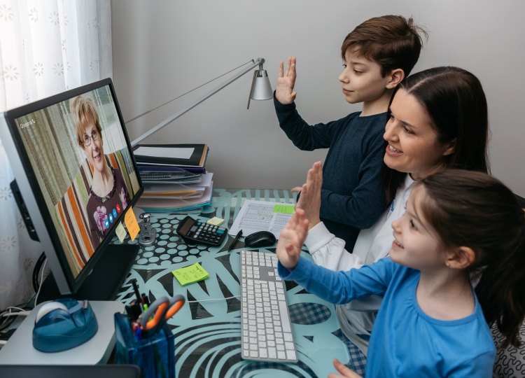 Crossing the Digital Divide:  How Grandparents and Grandkids can Connect Remotely